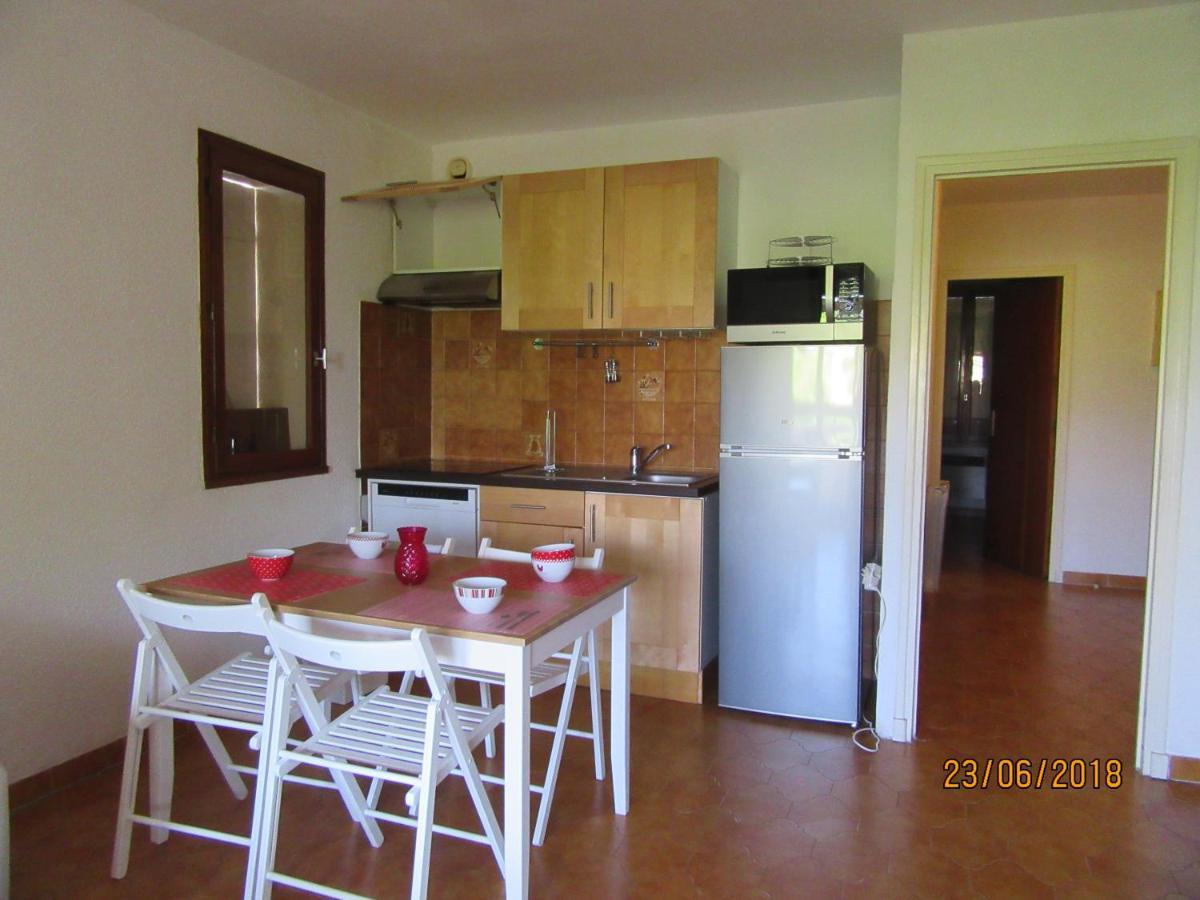 לה לק Au Calme Residence L'Ile Heureuse מראה חיצוני תמונה